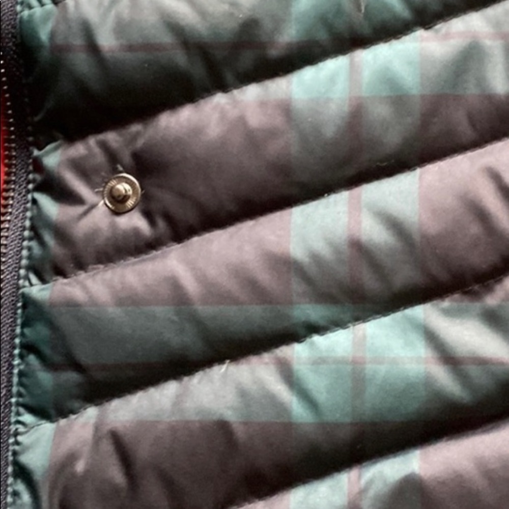 TALBOTS Tartan Puffer Vest NEW - Picture 4 of 4